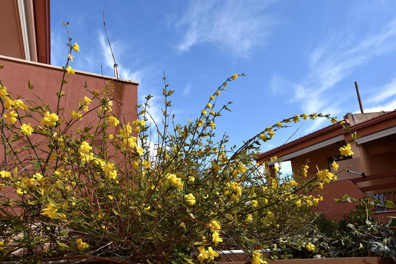 Residenza Le Due Palme Aparthotel Villasimius Exterior foto